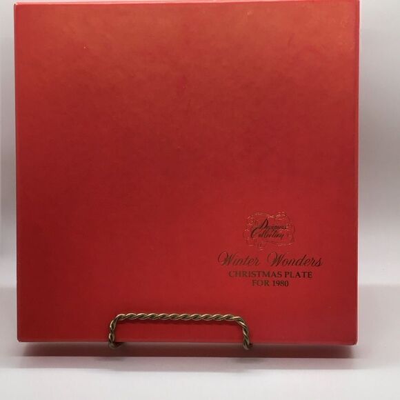 Winter Wonders Christmas Plate 1980 - Picture 2 of 2